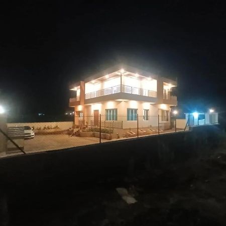 Aishwarya R Galaxy Villa Mahabaleshwar Exterior photo
